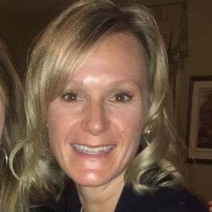 Meet your Posher, Holly